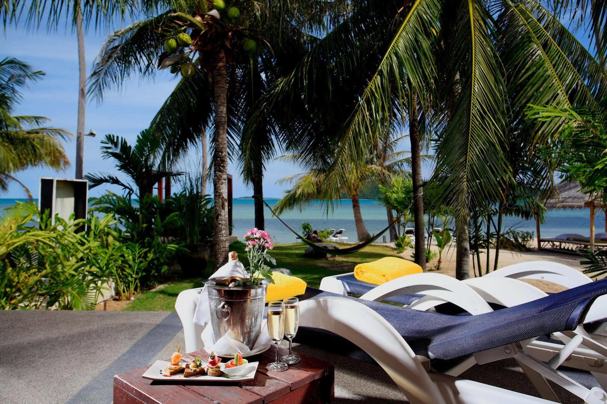 Centra By Centara Coconut Beach Resort Samui - Sha Plus Taling Ngam Beach Exterior foto